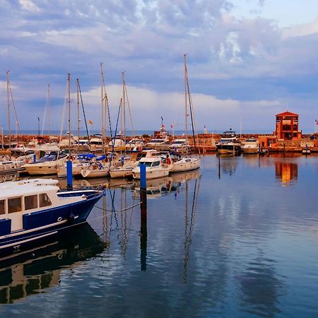 Marina, Ile Des Pecheurs - Acces Piscine Et Spa Ле-Баркарес Екстер'єр фото